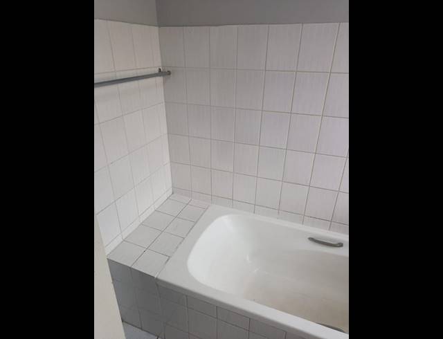 2 BEDROOM PROPERTY TO RENT IN MEER EN SEE